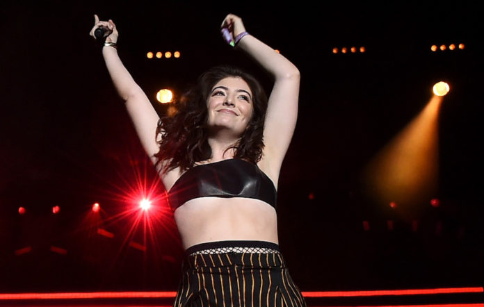 Lorde – Age, Bio, Birthday, Family, Net Worth